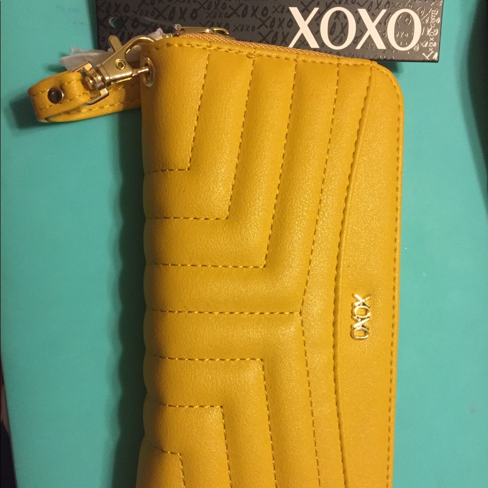 XOXO Wristlet- brand new!!